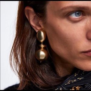 Zara Gold Clip On Earrings